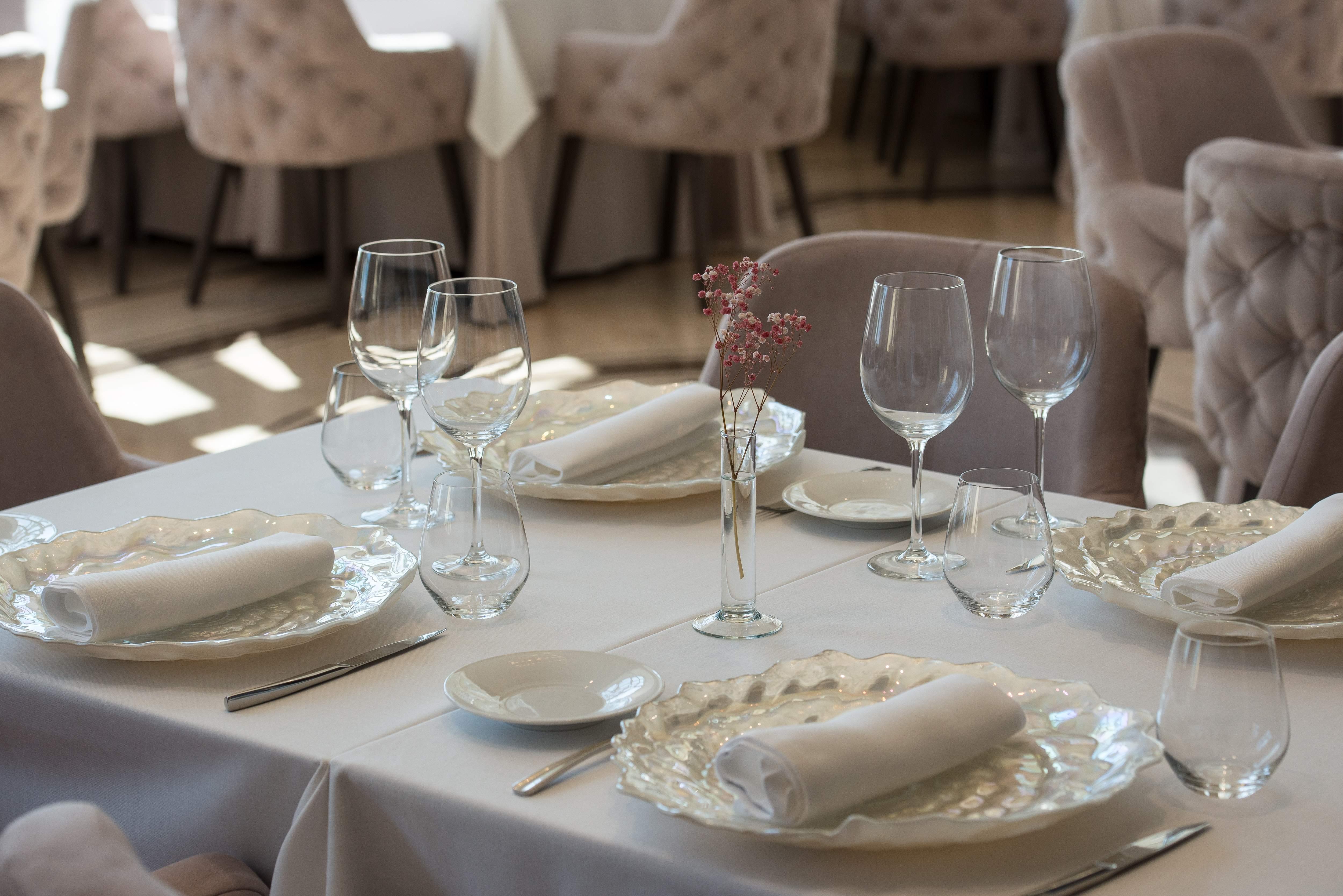 Gran Hotel Miramar Gl Malaga Exterior photo A table set for fine dining