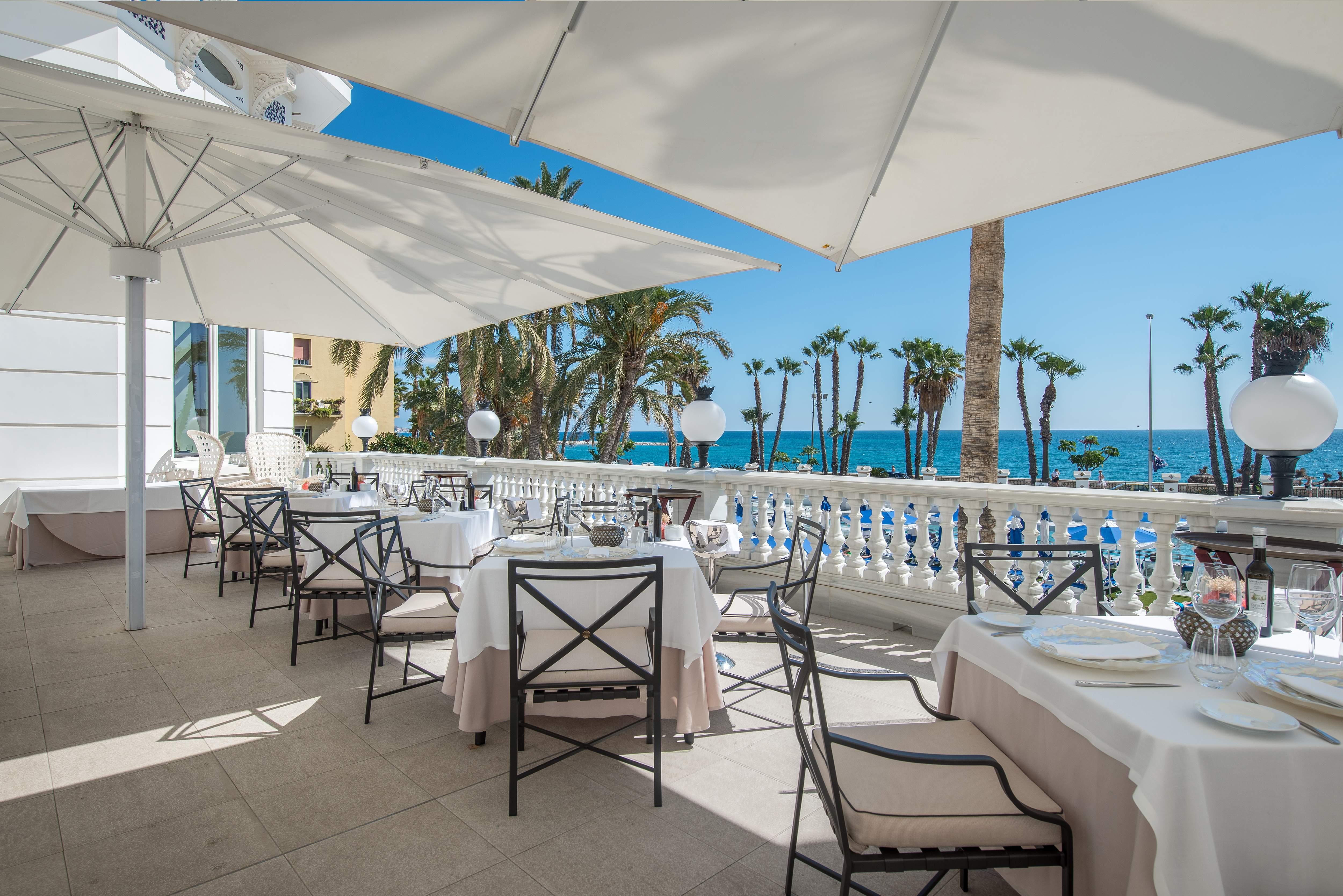 Gran Hotel Miramar Gl Malaga Exterior photo The restaurant